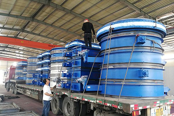 擋板門(mén)的性能優(yōu)勢(shì)，不同凡響哦