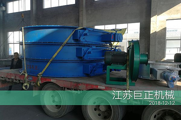 廈門(mén)客戶(hù)訂購(gòu)的擋板門(mén)驗(yàn)收合格，發(fā)貨準(zhǔn)備中