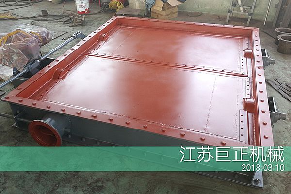 方形擋板門(mén)（寬9m）完工，準(zhǔn)備發(fā)貨